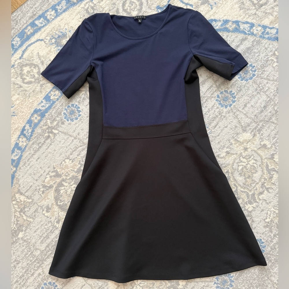 Theory Vendlyn Tubular Dress in Navy and Black